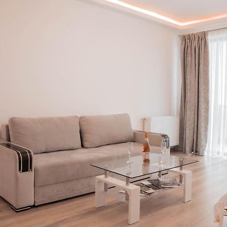 Apartament Zona Coresi Mall Braşov Buitenkant foto