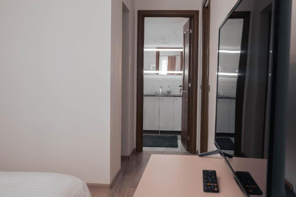 Apartament Zona Coresi Mall Braşov Buitenkant foto